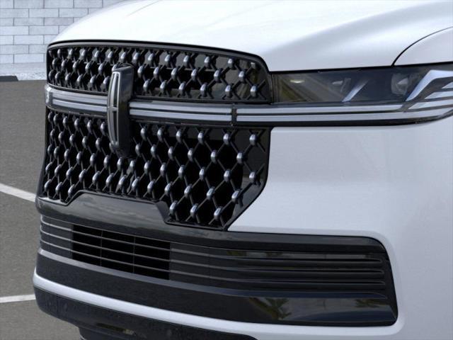 new 2025 Lincoln Navigator car, priced at $119,240