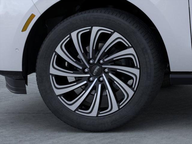 new 2025 Lincoln Navigator car, priced at $119,240