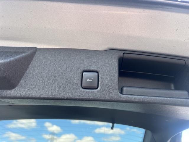 used 2022 Ford Escape car, priced at $25,991