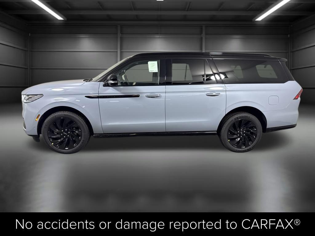 new 2025 Lincoln Navigator car, priced at $109,152