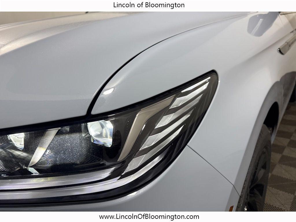 new 2025 Lincoln Navigator car, priced at $109,152