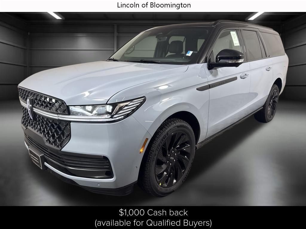 new 2025 Lincoln Navigator car, priced at $109,152
