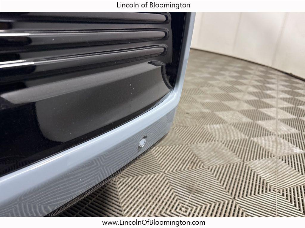 new 2025 Lincoln Navigator car, priced at $109,152