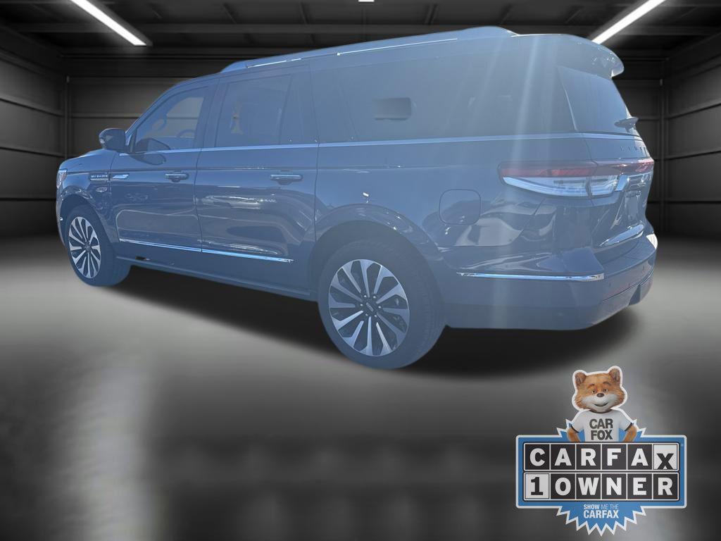 used 2022 Lincoln Navigator car, priced at $59,451