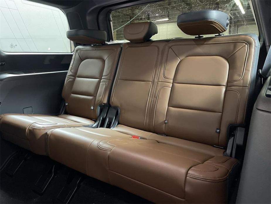 new 2024 Lincoln Navigator car, priced at $104,765