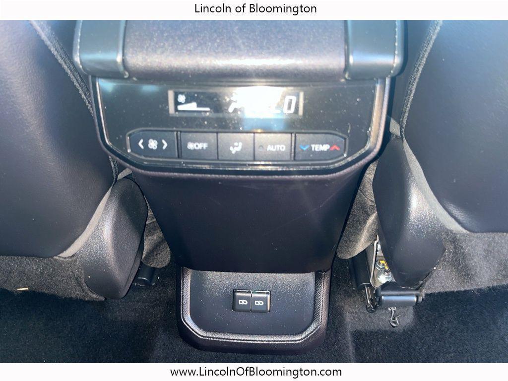 used 2022 Toyota Highlander car, priced at $37,698