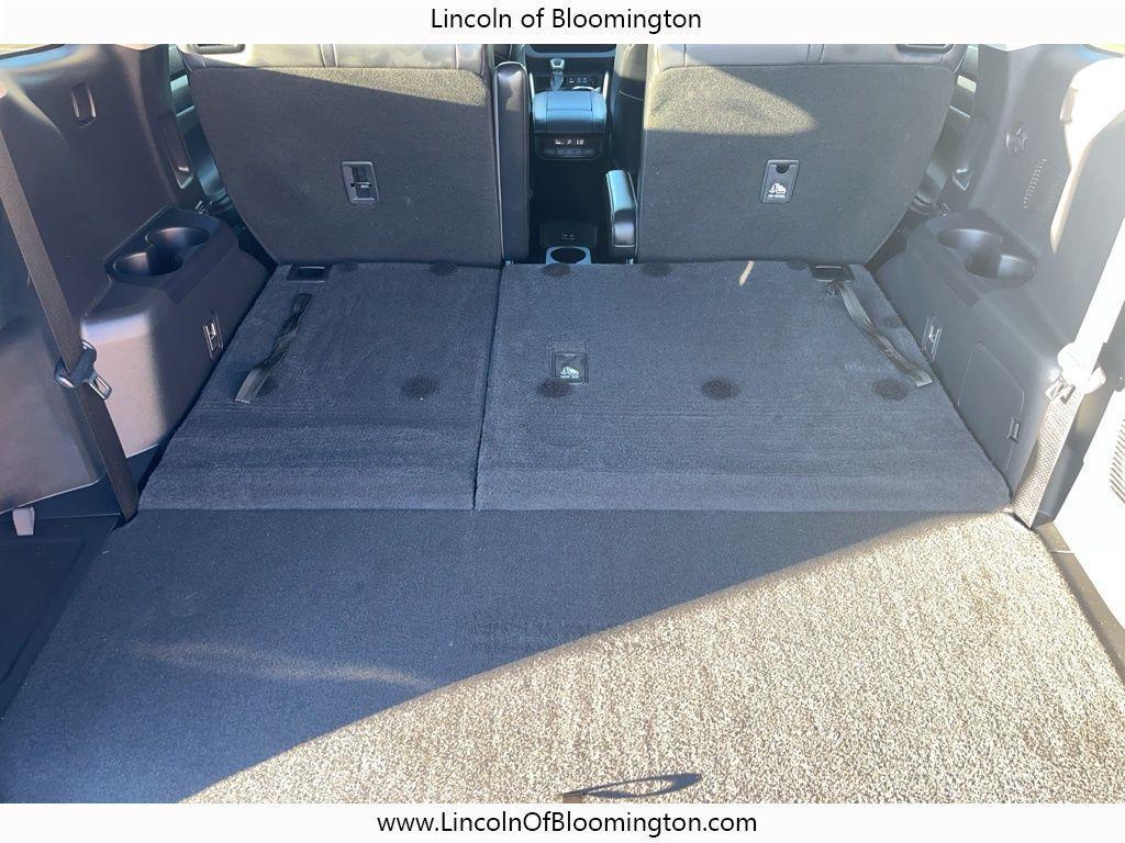 used 2022 Toyota Highlander car, priced at $37,698