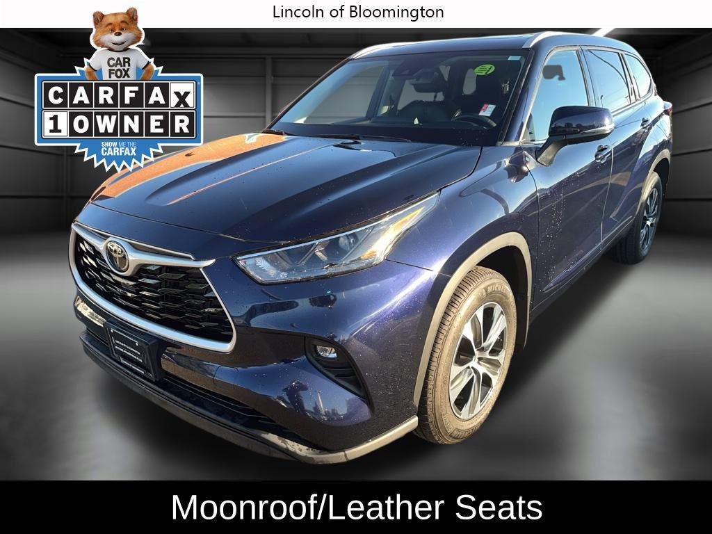 used 2022 Toyota Highlander car, priced at $37,698