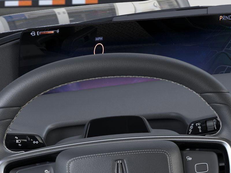 new 2025 Lincoln Navigator car, priced at $103,185
