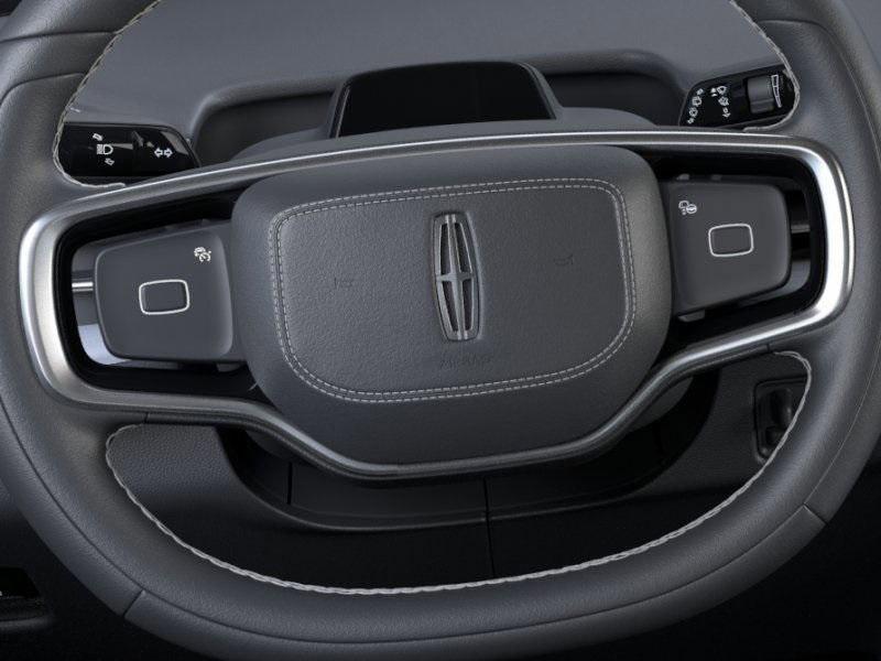 new 2025 Lincoln Navigator car, priced at $103,185