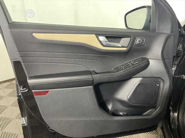 used 2022 Ford Escape car, priced at $25,991