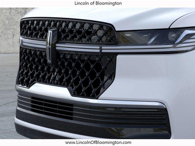 new 2025 Lincoln Navigator car, priced at $102,522