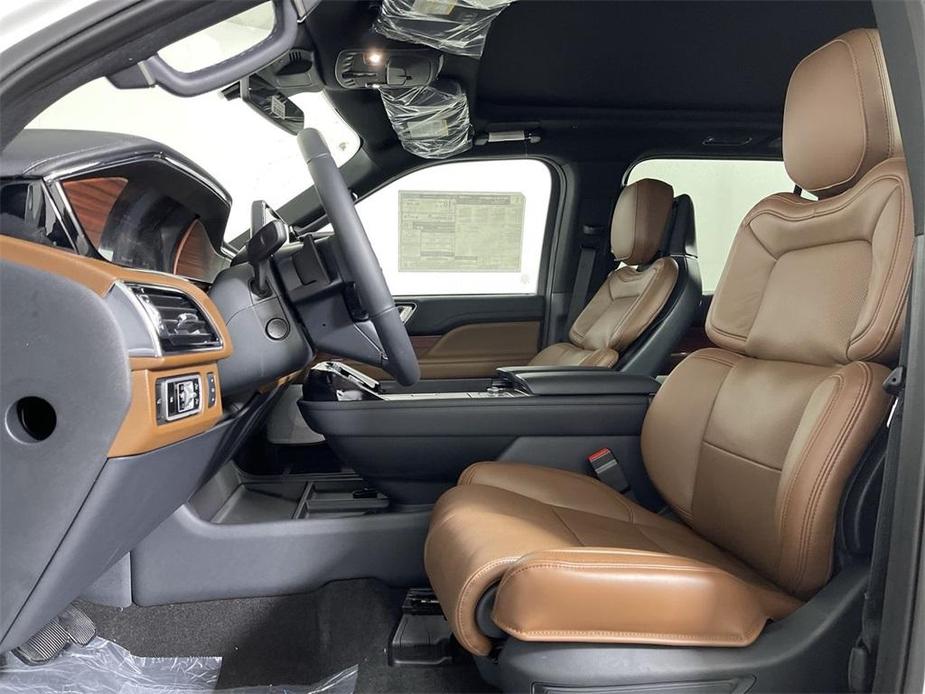 new 2024 Lincoln Navigator car, priced at $101,598