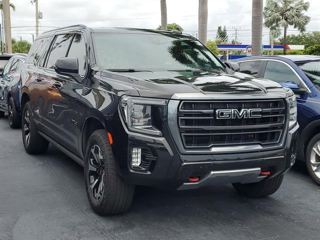 used 2022 GMC Yukon XL car
