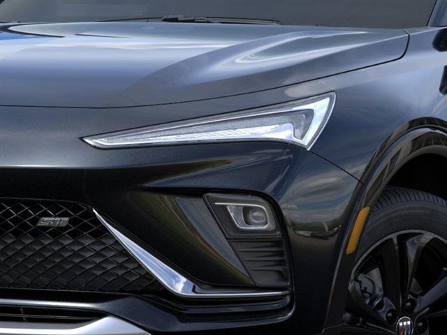 new 2025 Buick Envista car, priced at $30,070