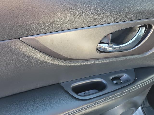 used 2016 Nissan Rogue car, priced at $9,725