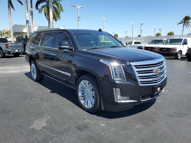 used 2020 Cadillac Escalade ESV car, priced at $48,287
