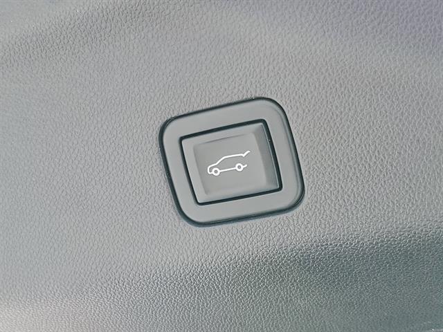 used 2021 GMC Yukon car, priced at $49,997