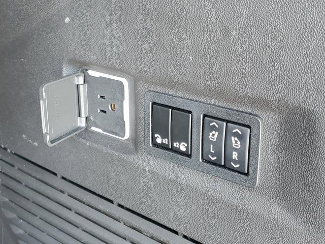 used 2021 GMC Yukon car, priced at $49,997