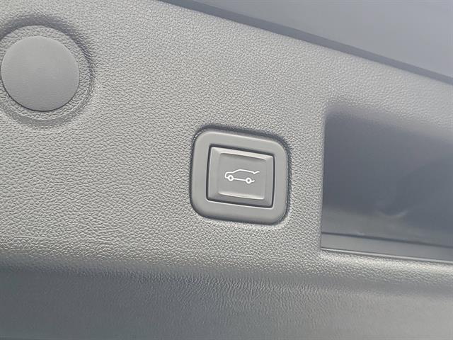 used 2021 Chevrolet Equinox car, priced at $23,329