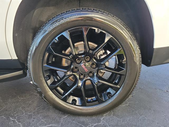 used 2022 GMC Yukon car, priced at $48,969