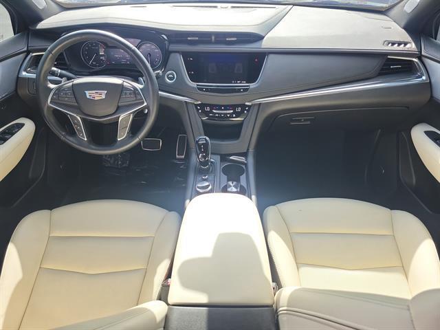 used 2024 Cadillac XT5 car, priced at $37,321