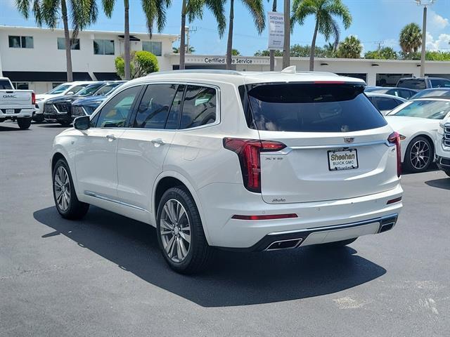 used 2022 Cadillac XT6 car, priced at $32,200