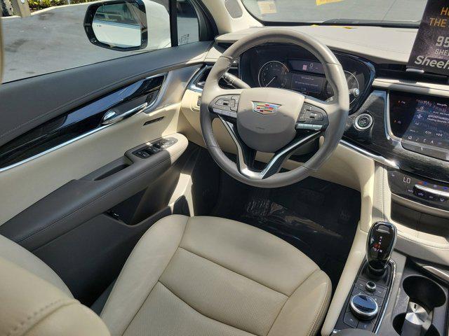 used 2022 Cadillac XT6 car, priced at $32,200