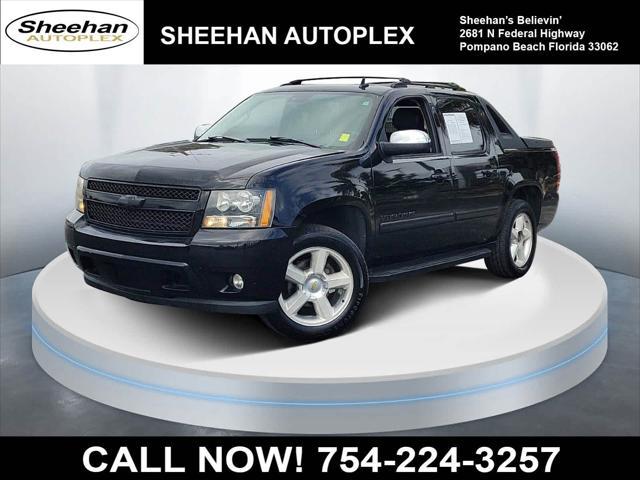 used 2007 Chevrolet Avalanche car, priced at $7,900