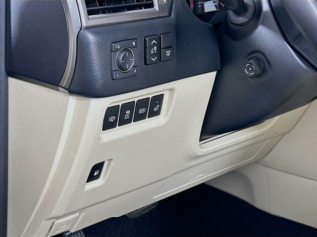 used 2023 Lexus GX 460 car, priced at $56,985