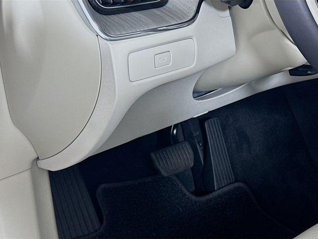 used 2023 Volvo XC60 car, priced at $44,156