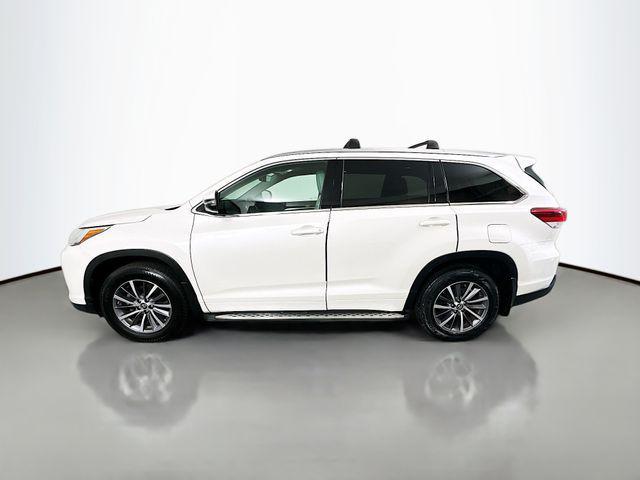 used 2018 Toyota Highlander car, priced at $21,083