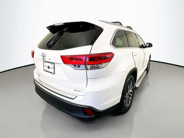 used 2018 Toyota Highlander car, priced at $21,083