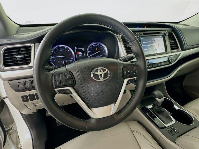 used 2018 Toyota Highlander car, priced at $21,083