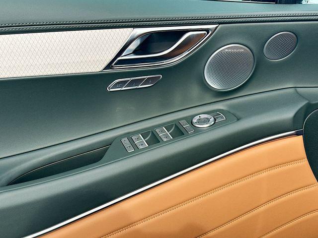 new 2025 Genesis GV80 car, priced at $82,939
