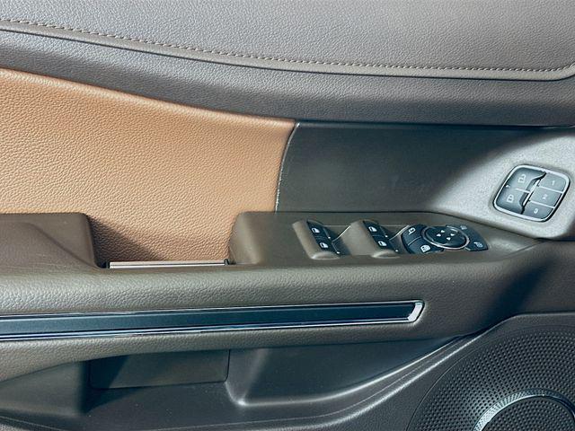 used 2024 Ford Expedition car, priced at $60,999