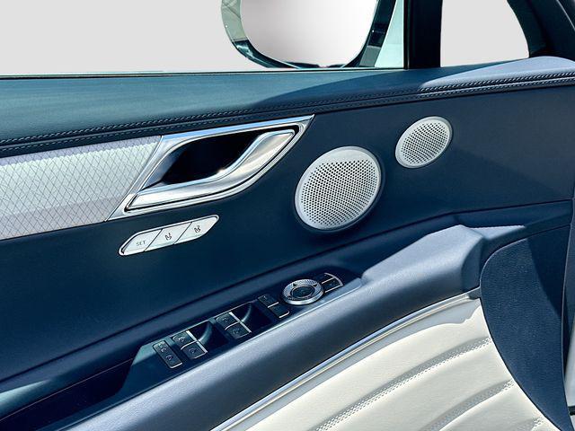 new 2025 Genesis GV80 car, priced at $82,795
