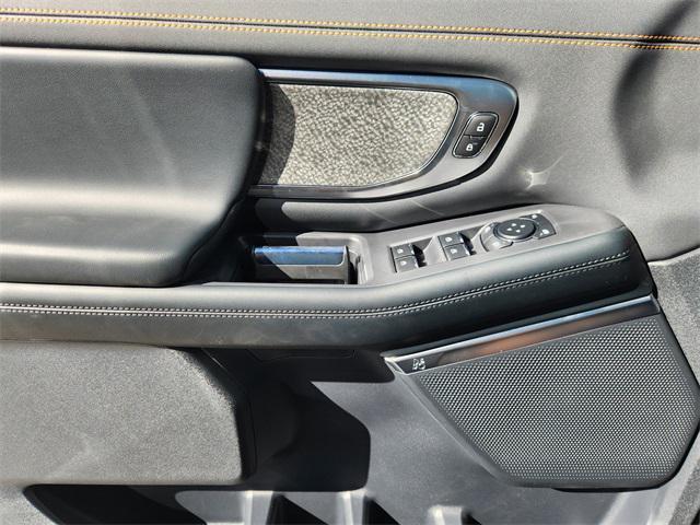 new 2025 Ford Expedition car, priced at $83,688