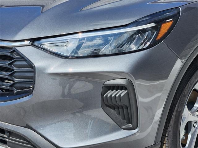 new 2025 Ford Escape car, priced at $29,388