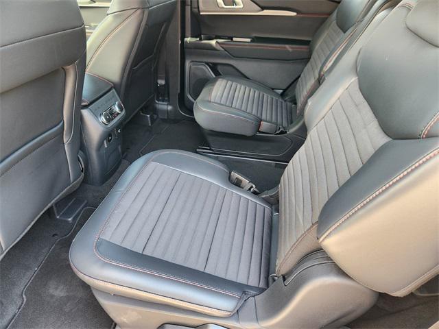 new 2025 Ford Explorer car, priced at $50,888
