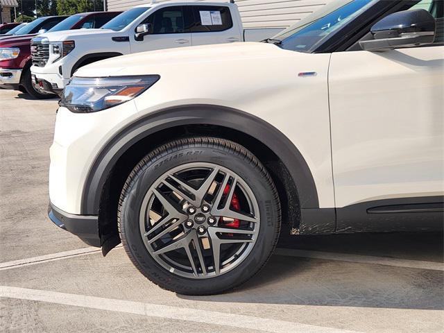 new 2025 Ford Explorer car, priced at $45,888