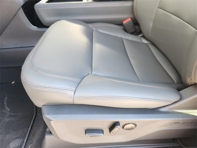 new 2025 Ford Expedition Max car, priced at $71,895