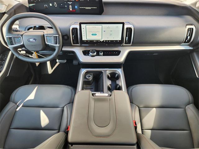 new 2025 Ford Expedition Max car, priced at $71,895