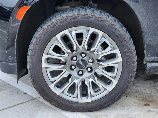 used 2024 GMC Yukon car, priced at $76,888