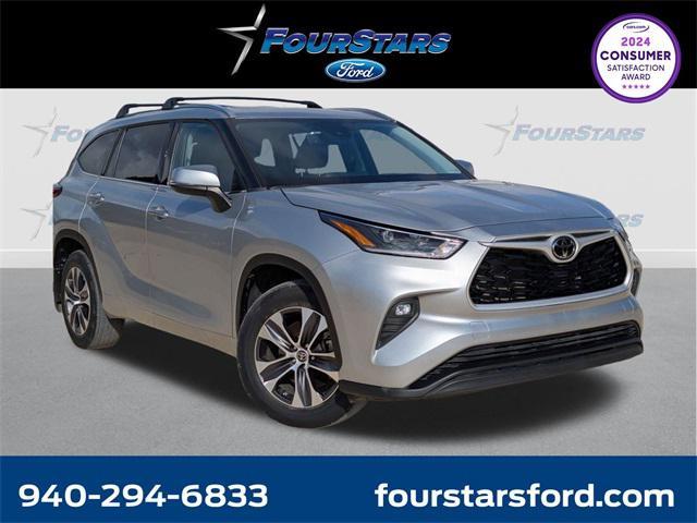 used 2021 Toyota Highlander car, priced at $31,888