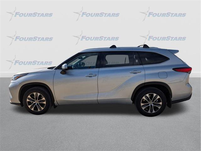 used 2021 Toyota Highlander car, priced at $31,888