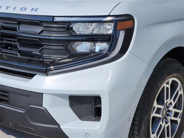 new 2025 Ford Expedition Max car, priced at $73,888