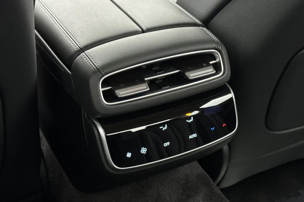 new 2025 Genesis G80 car, priced at $60,960