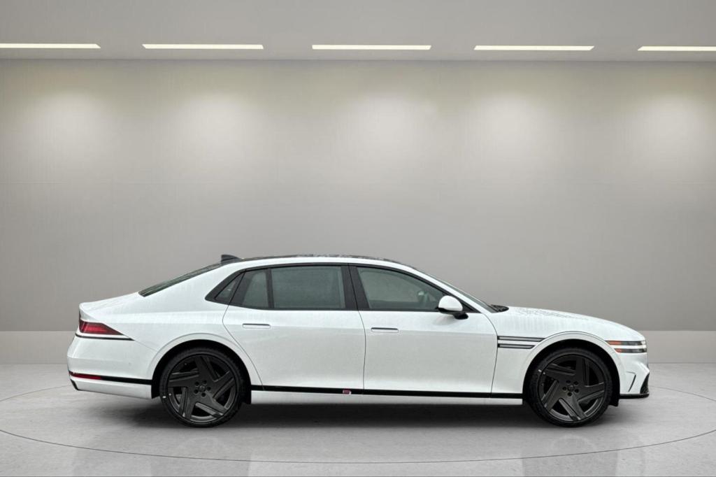 new 2026 Genesis G90 car, priced at $108,200