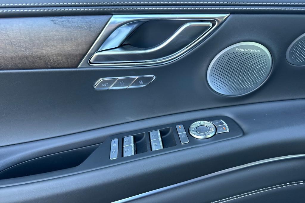 new 2026 Genesis GV80 car, priced at $78,510